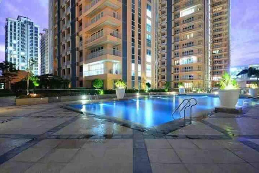 Studio At Viceroy T4 Florence Way مانيلا المظهر الخارجي الصورة